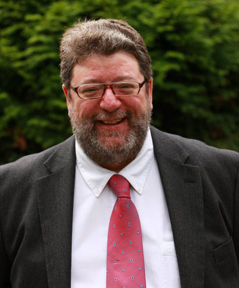 Dr-Robert-Oades